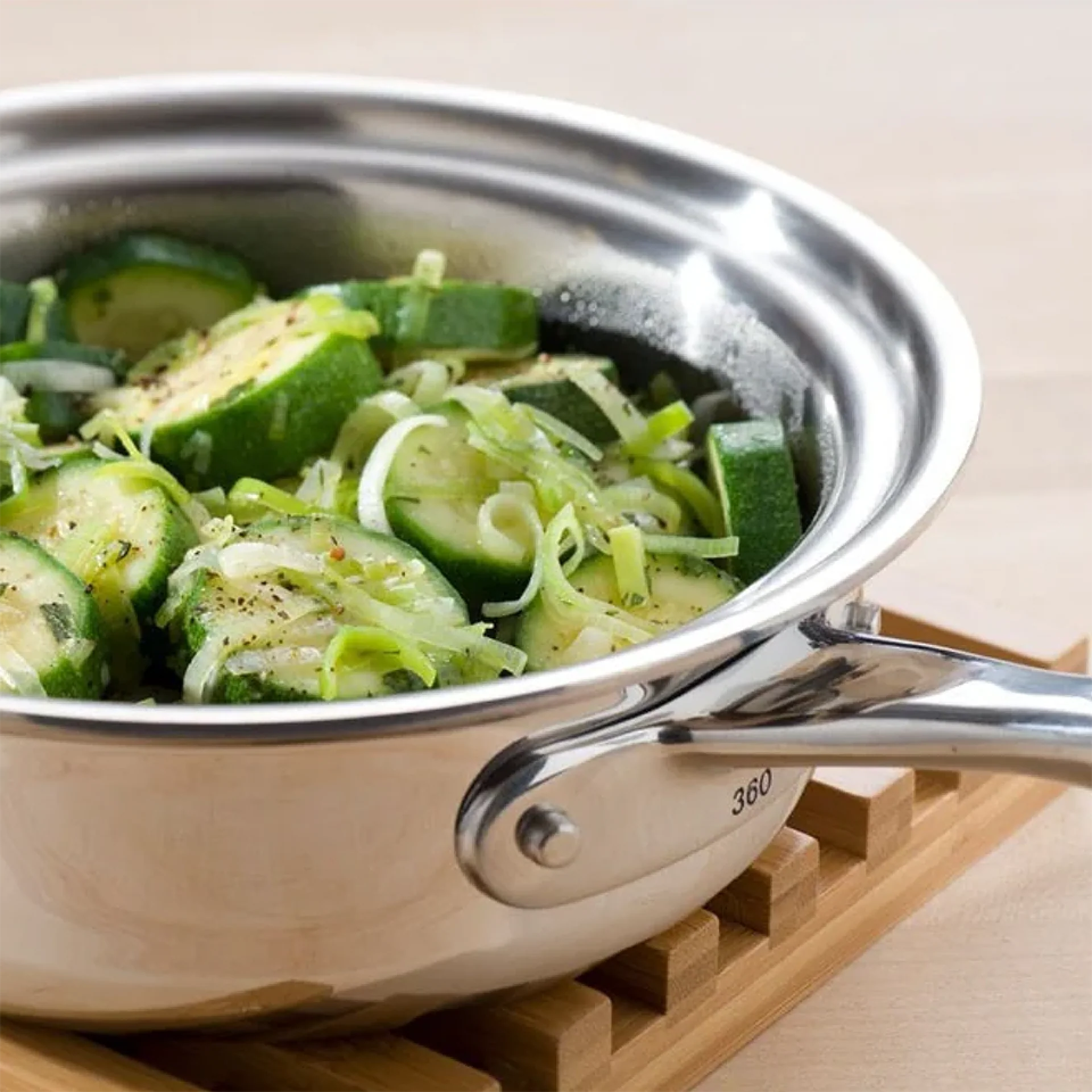 1 Quart Saucepan with Cover - Videowise Test - Image 4